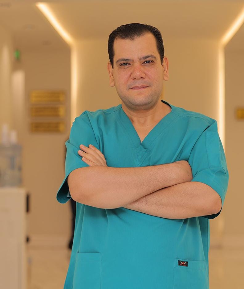 عادل هاشم